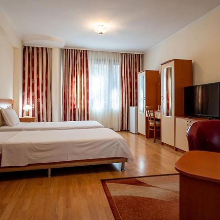 Primavera 1 Hotel วาซาร์จิค ภายนอก รูปภาพ