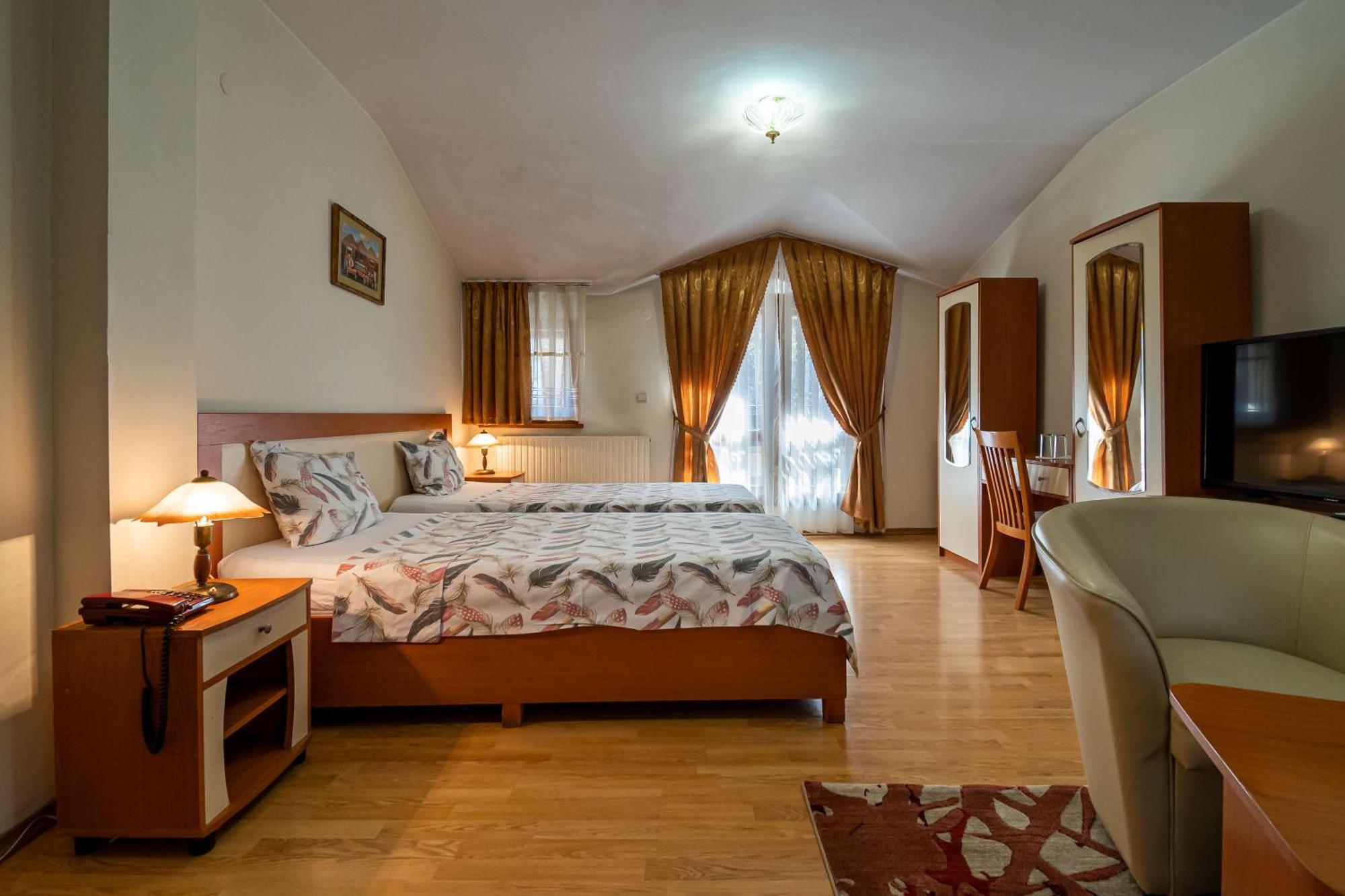 Primavera 1 Hotel วาซาร์จิค ภายนอก รูปภาพ